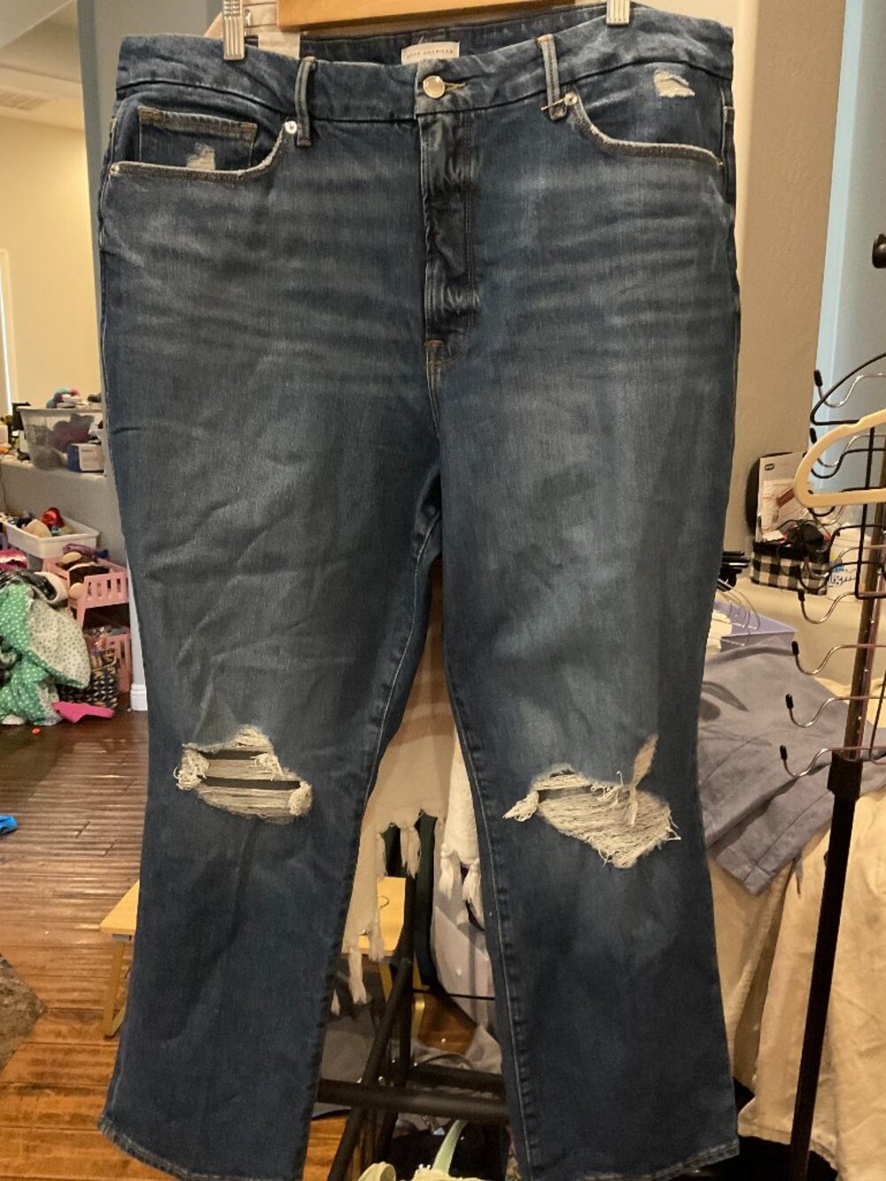 Good American Bootcut Flare Jeans | Dark Wash | Distressed Knee | Size 18 | Like